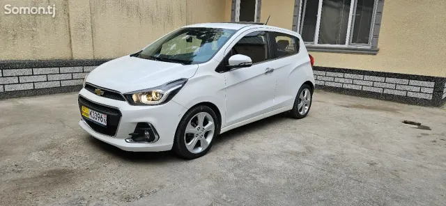Chevrolet Spark 2016 · 1.2 AT