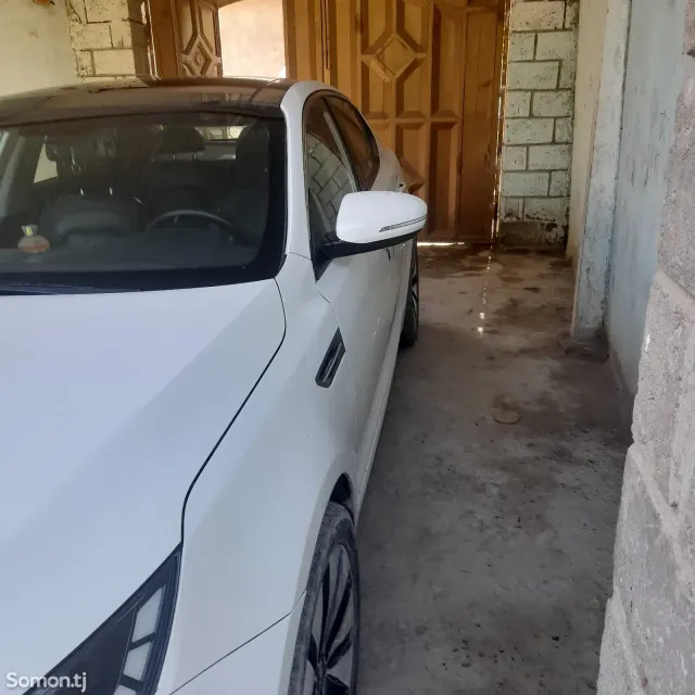 Kia K5 2010 · 2.0 AT