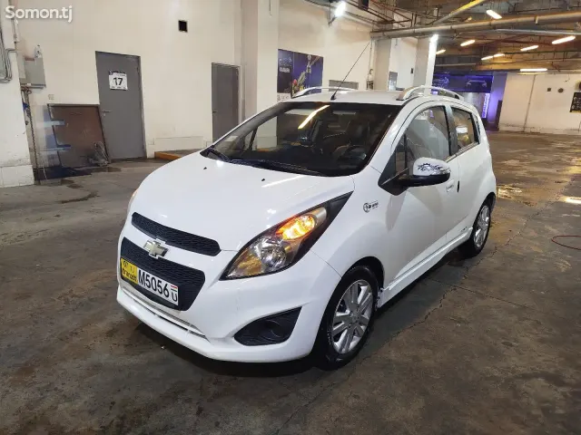 Chevrolet Spark 2014 · 1.3 AT