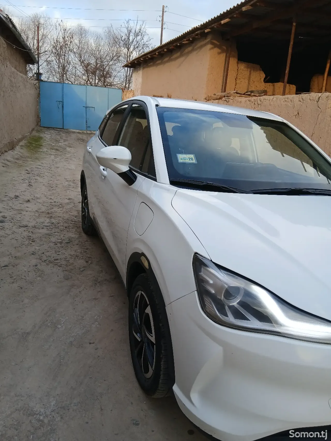 Neta V 2022 · AT
