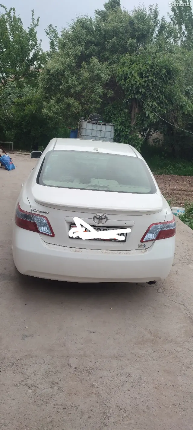 Toyota Camry 2007 · 2.4 AT