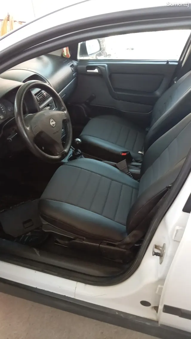 Opel Astra G 2003 · 1.6 MT