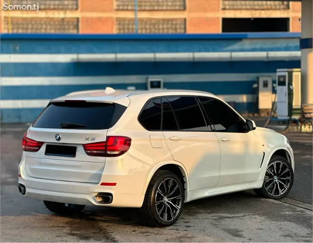 BMW X5 M 2014 · 3.5 AT