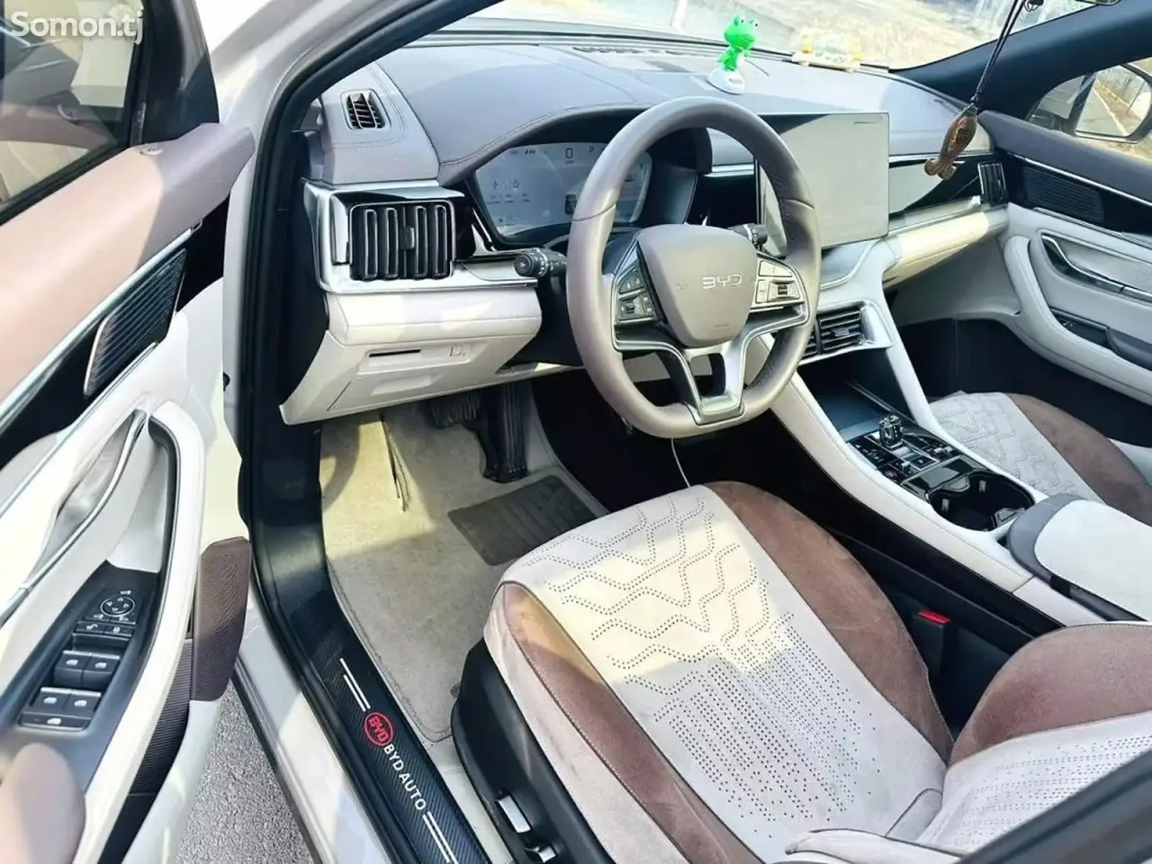 BYD Song Plus 2025 · AT