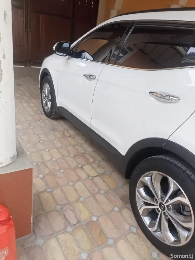 Hyundai Santa Fe 2015 · 2.2 AT