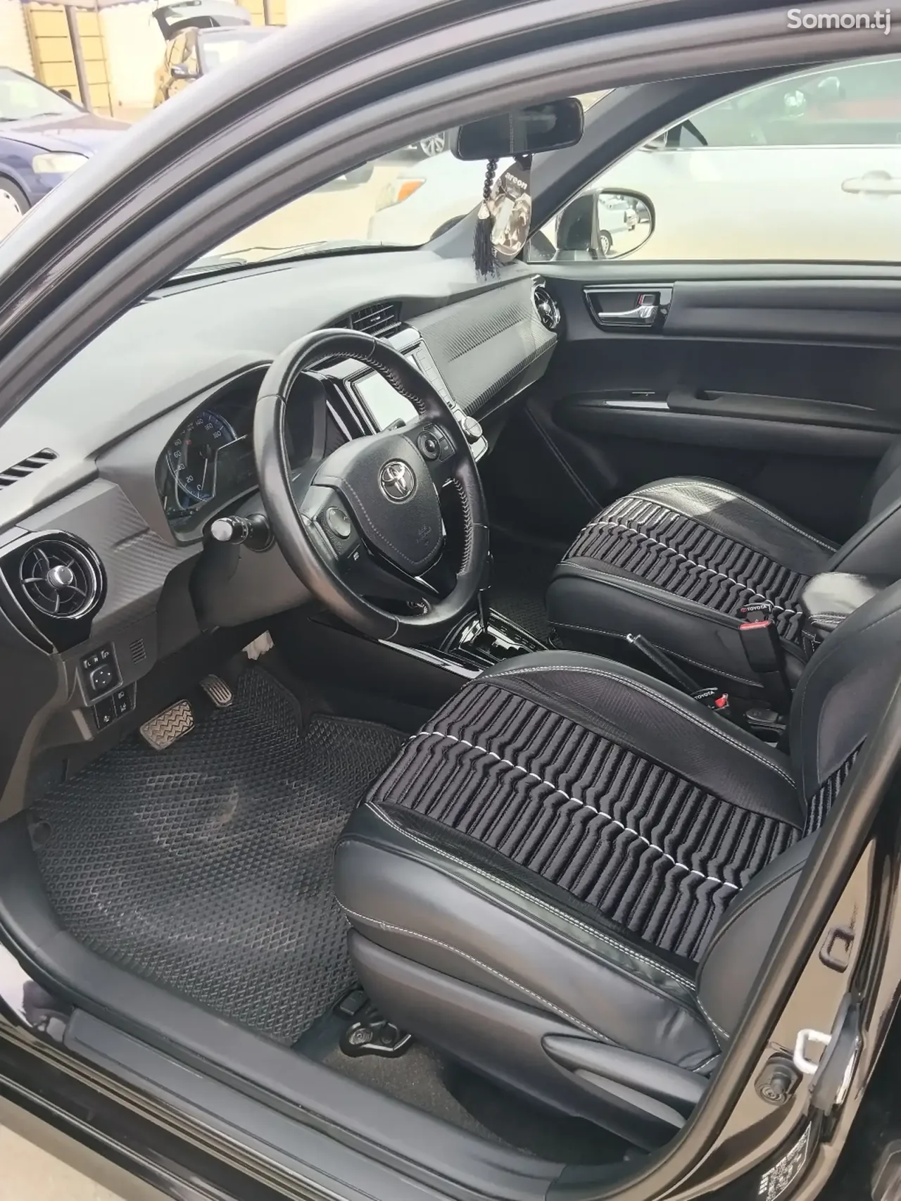 Toyota Fielder 2016 · 1.5 AT