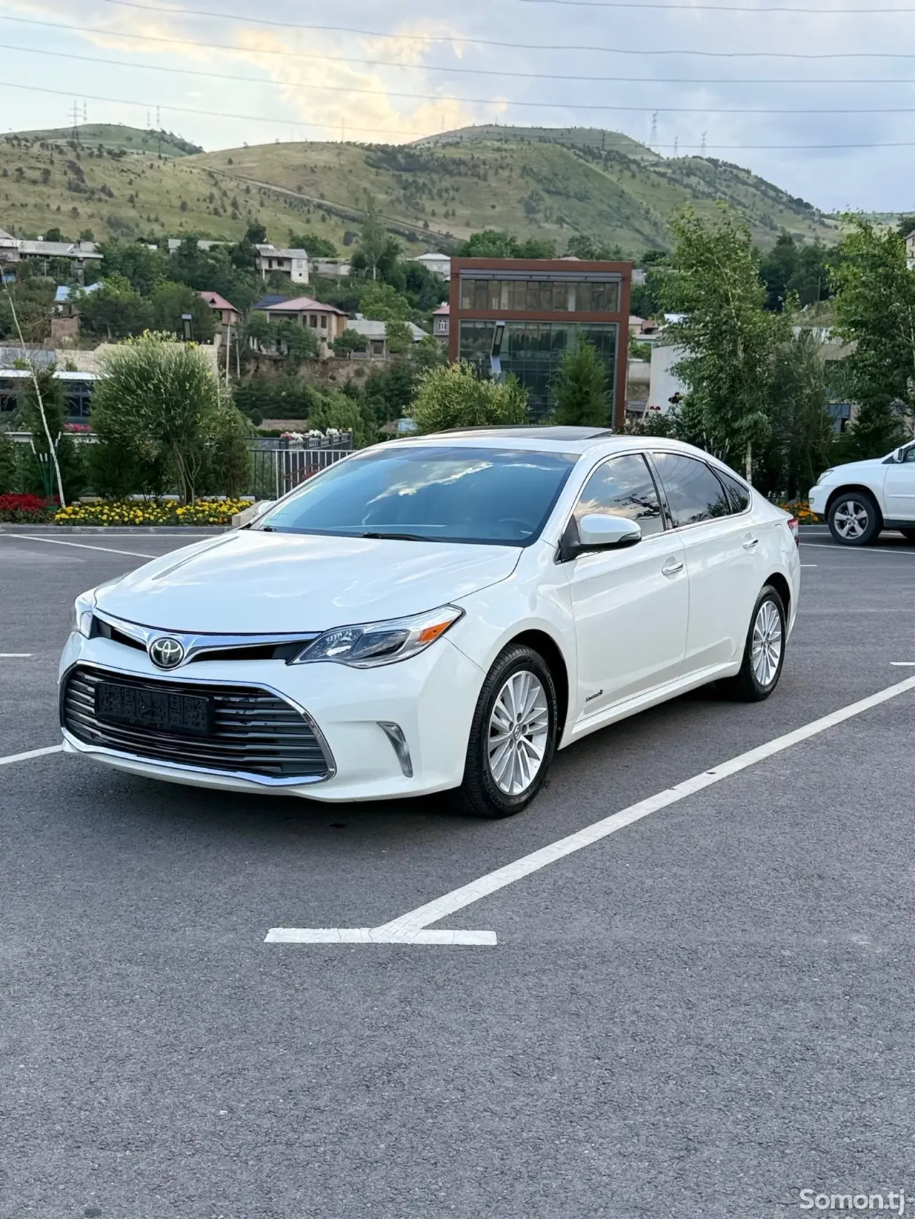Toyota Avalon 2015 · 2.5 AT