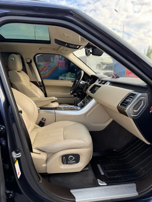 Land Rover Range Rover Sport 2017 · 3.0 AT