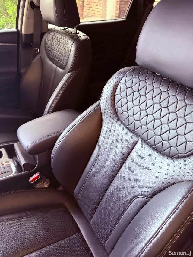 Hyundai Santa Fe 2018 · 2.0 AT