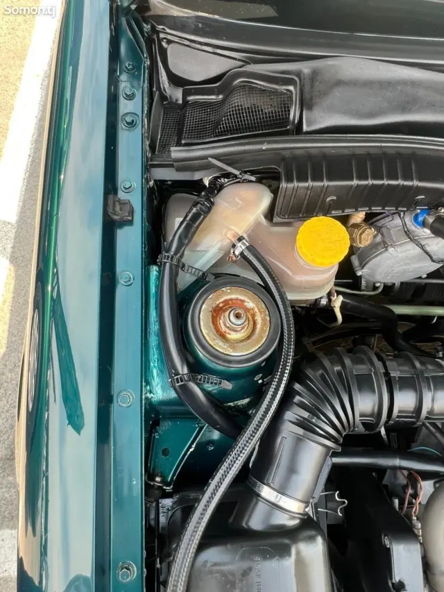 Opel Vectra A 1994 · 1.6 MT