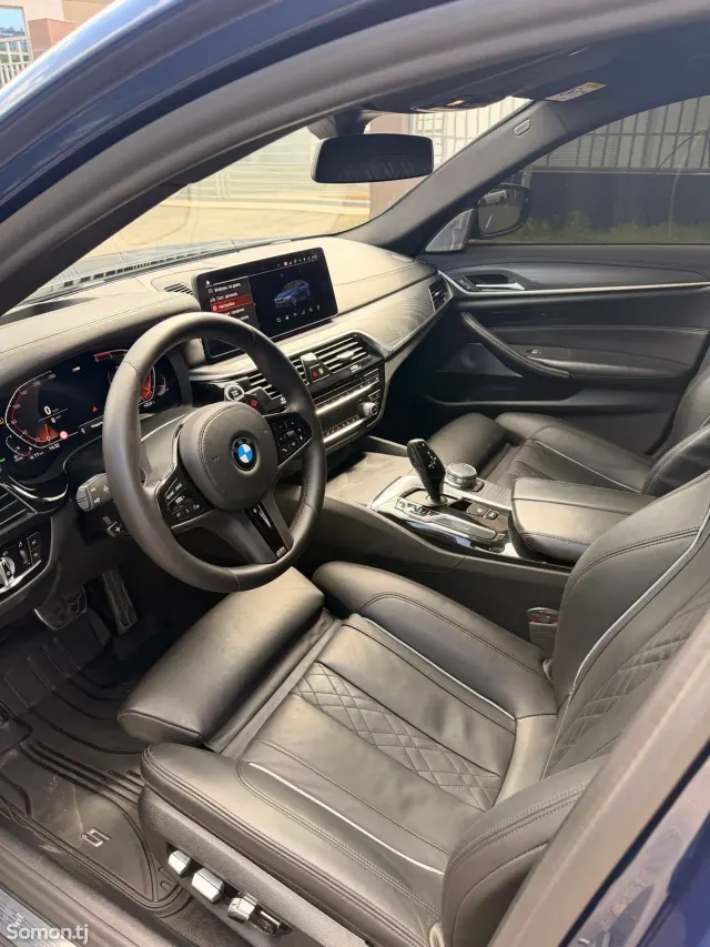 BMW 5 series 2022 · 3.0 AT