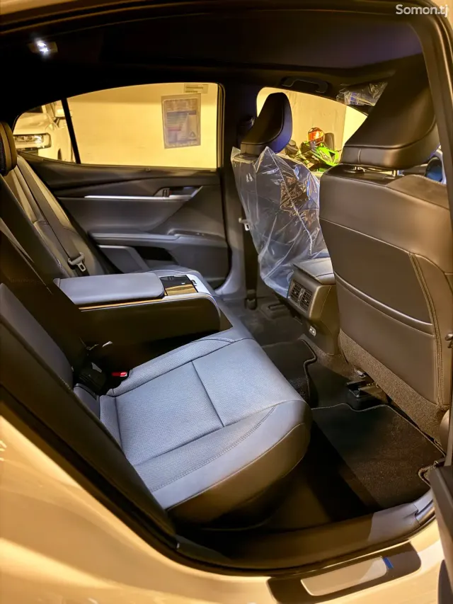 Toyota Camry 2026 · 2.5 AT
