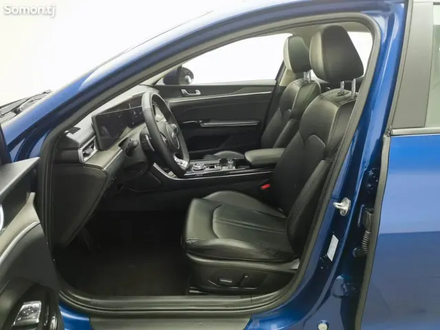 Kia K5 2021 · 1.6 AT