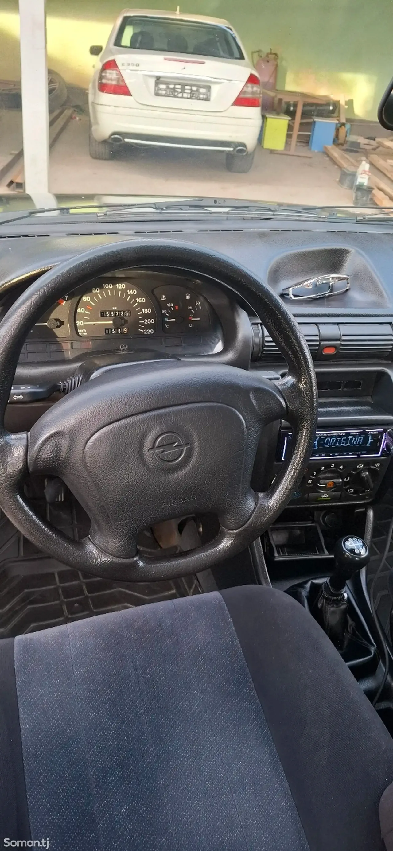 Opel Astra F 1995 · 1.6 MT