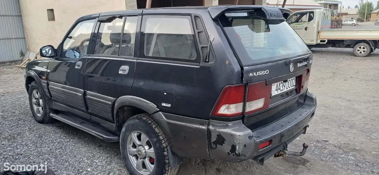 Ssang Yong Musso 2003 · 2.9 MT
