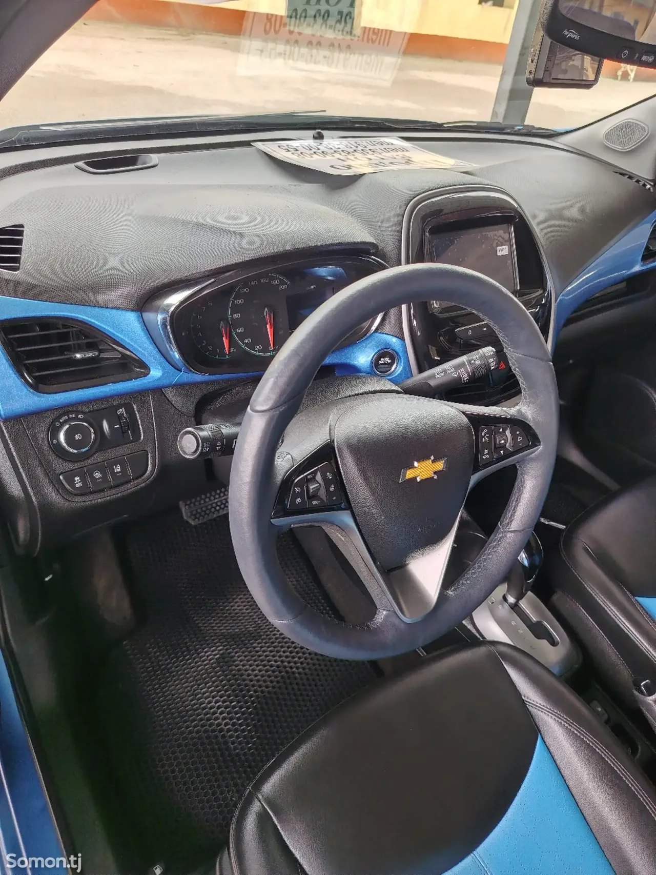 Chevrolet Spark 2015 · 1.0 AT