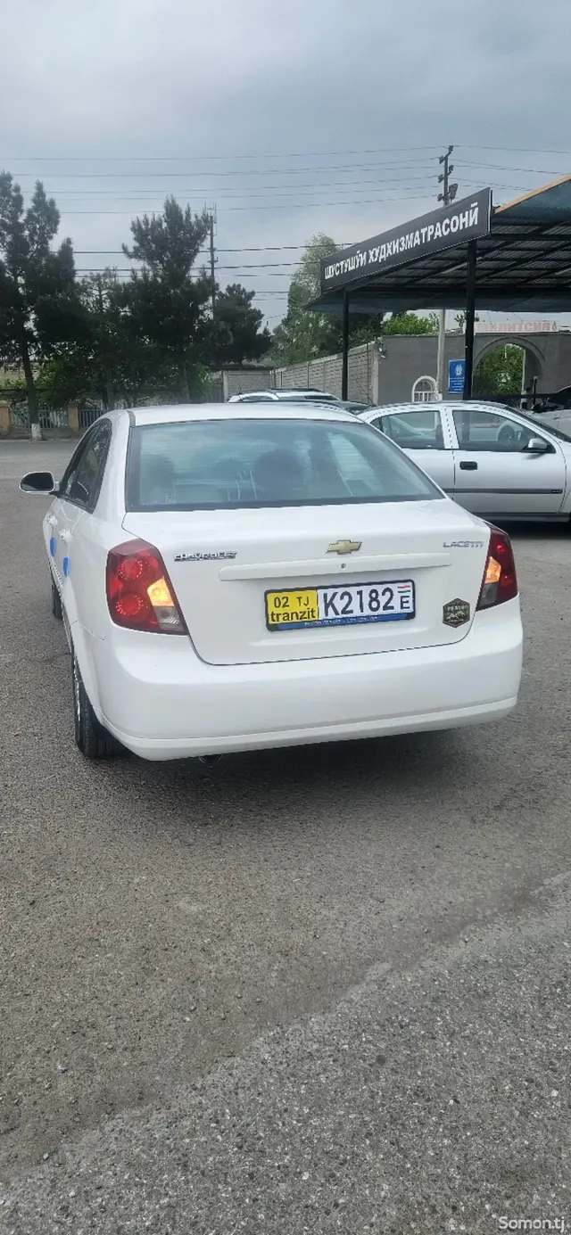 Chevrolet Lacetti 2008 · 1.6 AT