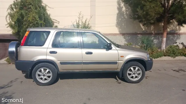 Honda CR-V 1999 · 2.0 MT