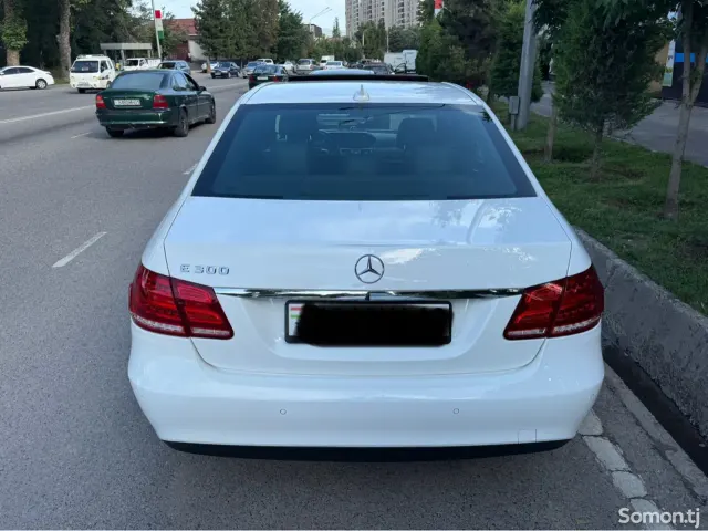 Mercedes-Benz E class 2014 · 3.0 AT