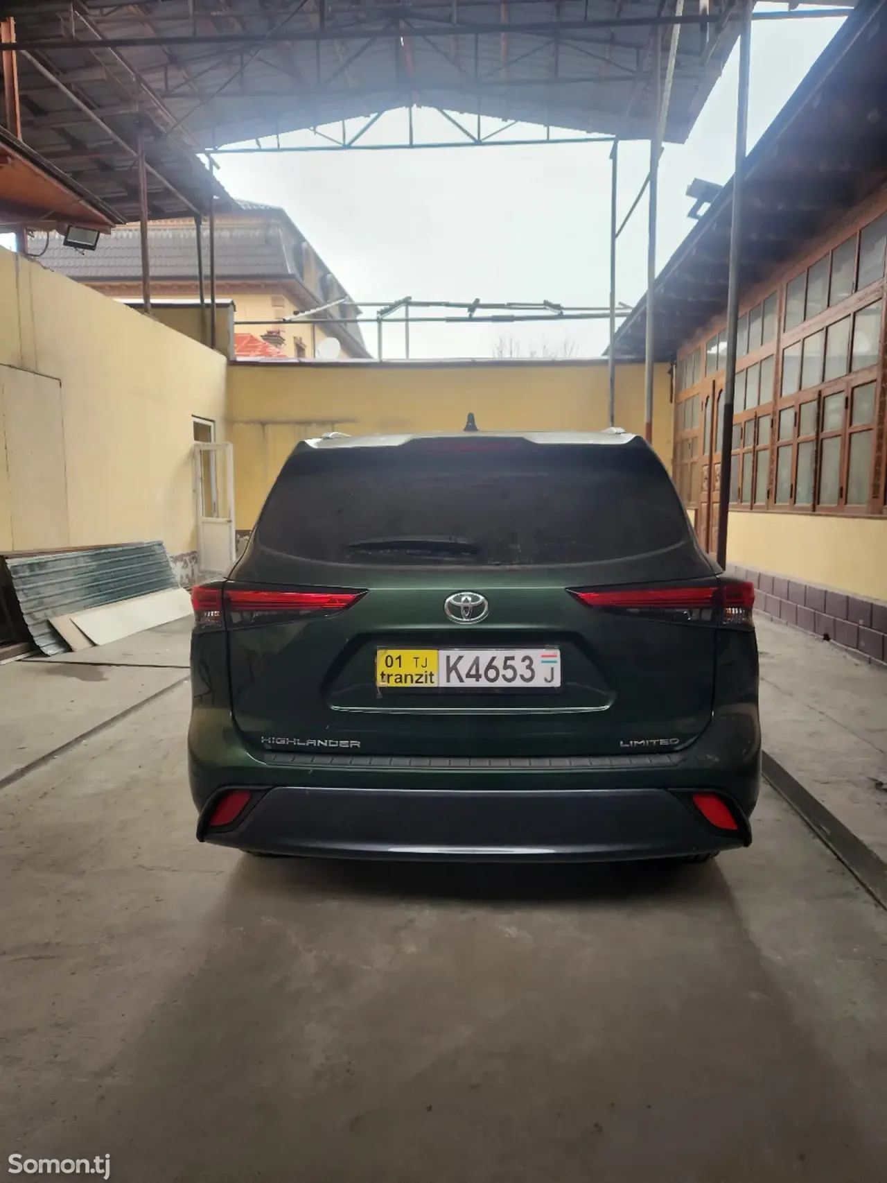 Toyota Highlander 2023 · 3.5 AT