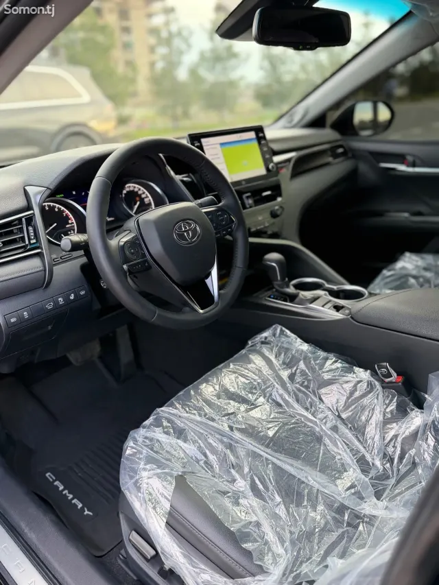 Toyota Camry 2021 · 2.5 AT