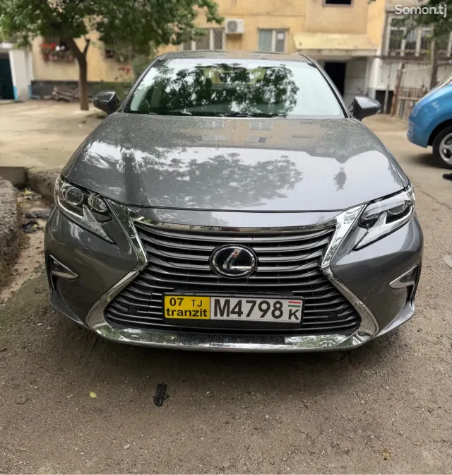 Lexus ES series 2014 · 2.5 AT