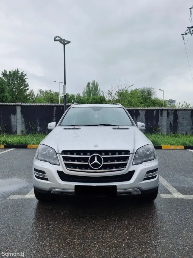 Mercedes-Benz ML class 2011 · 3.5 AT