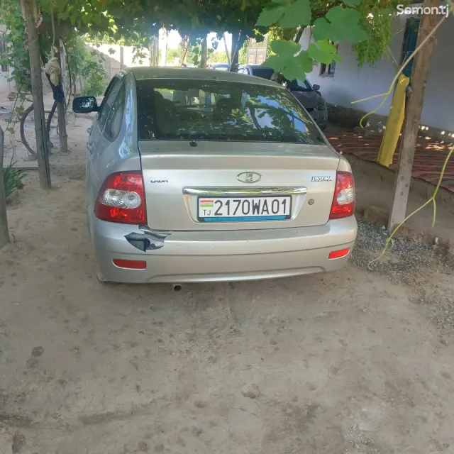 Lada (ВАЗ) Priora 2008 · 1.6 MT