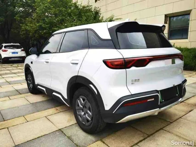 BYD Yuan Up 2025 · AT