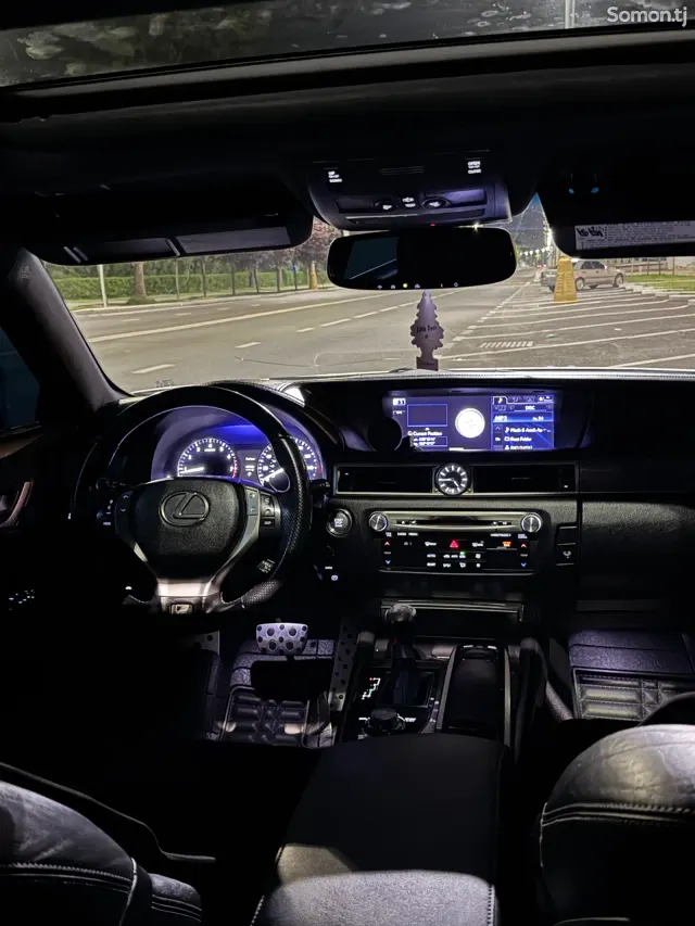 Lexus GS series 2013 · 3.5 AT