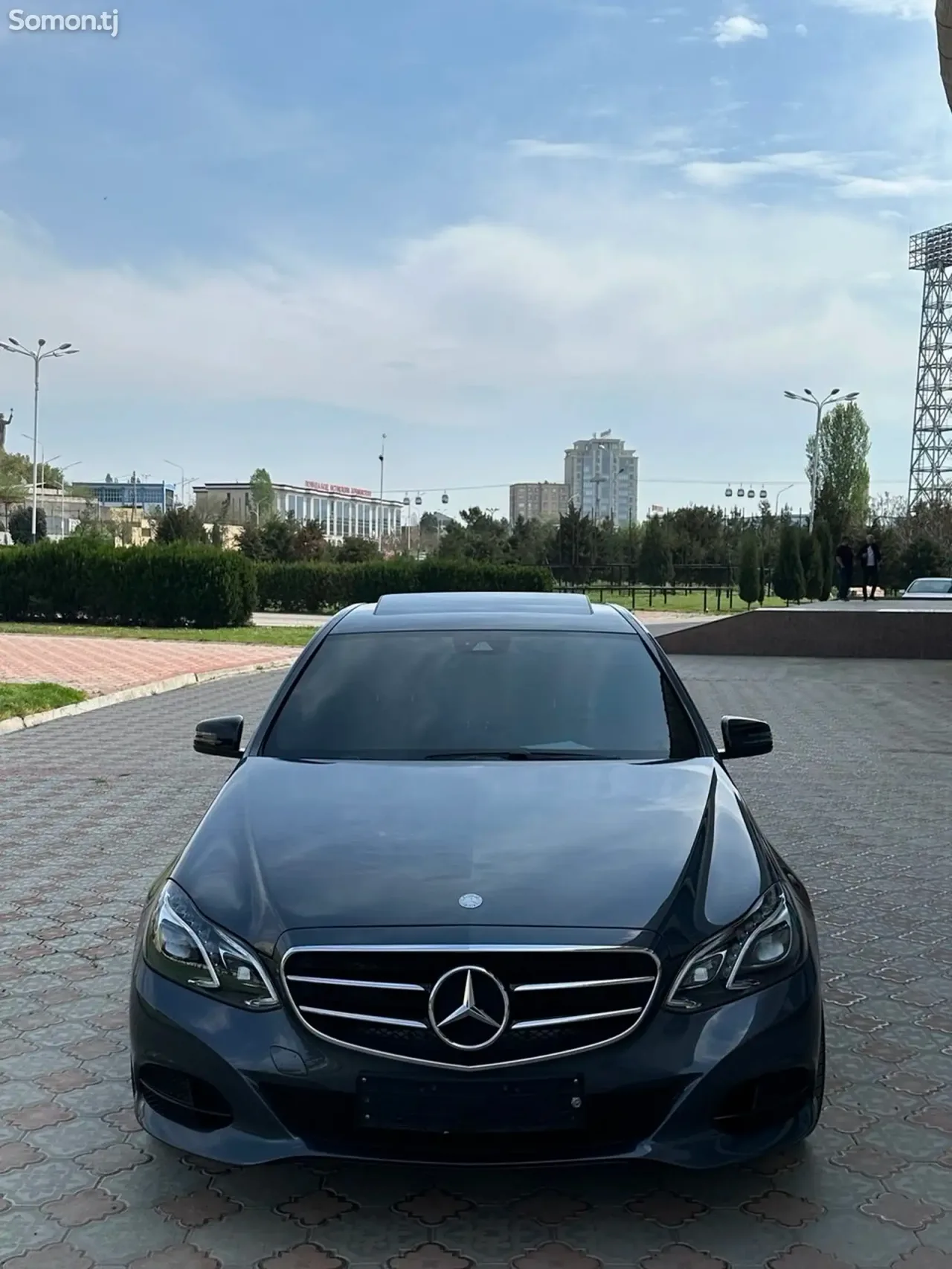 Mercedes-Benz E class 2015 · 2.2 AT