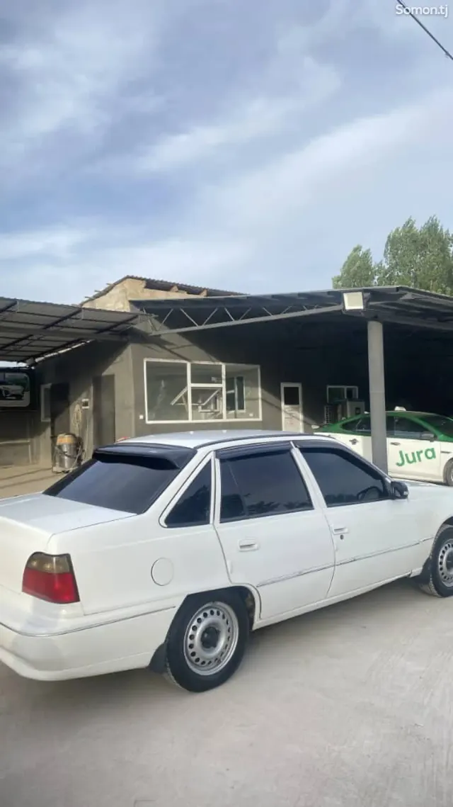 Daewoo Nexia 1996 · 1.6 MT