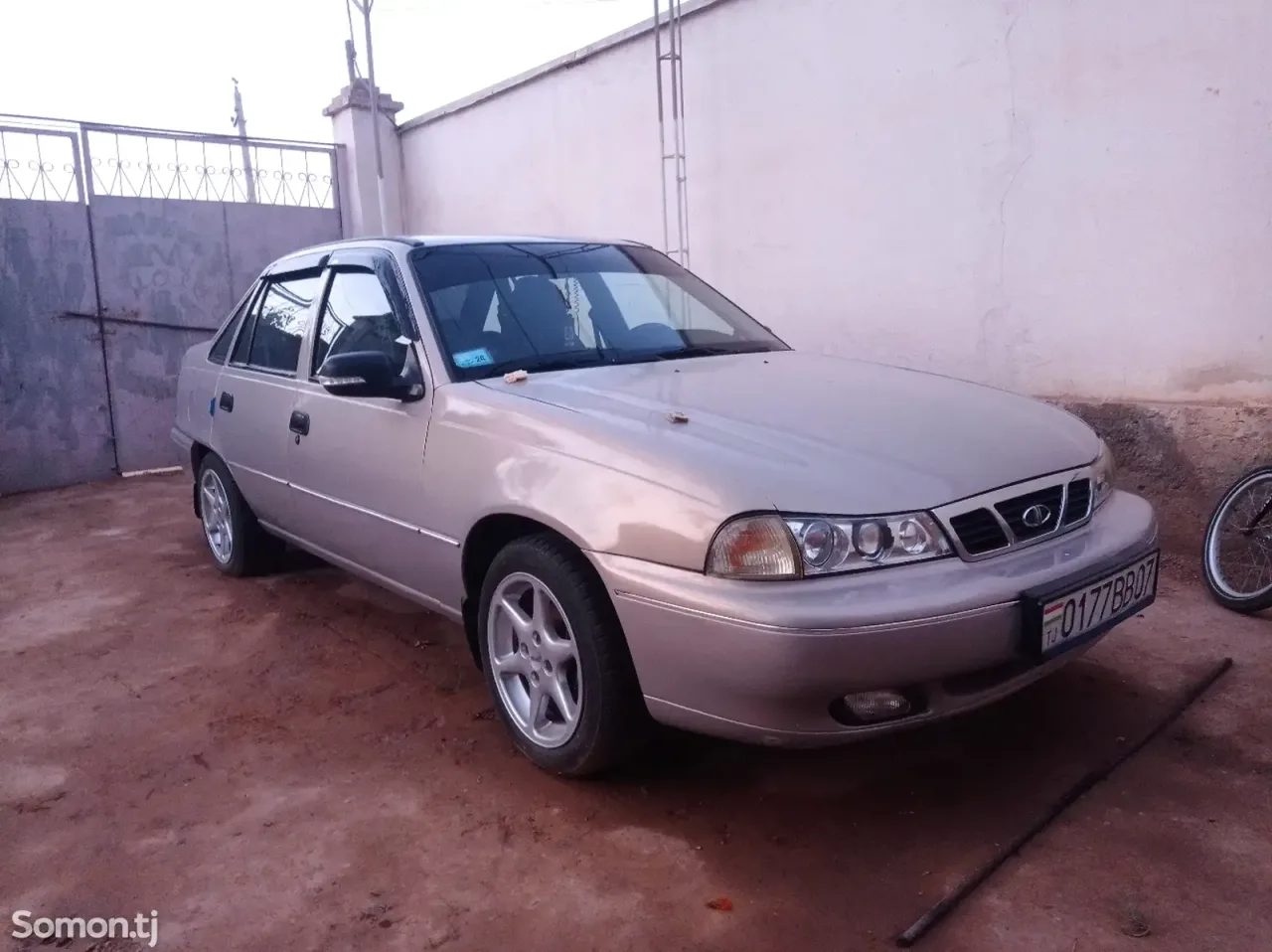 Daewoo Nexia 1994 · 1.6 MT