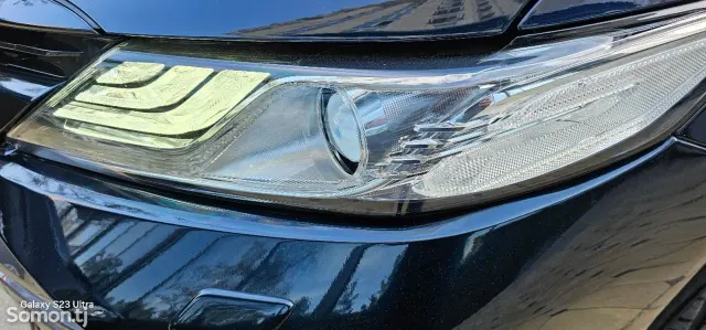 Toyota Camry 2019 · 2.5 AT