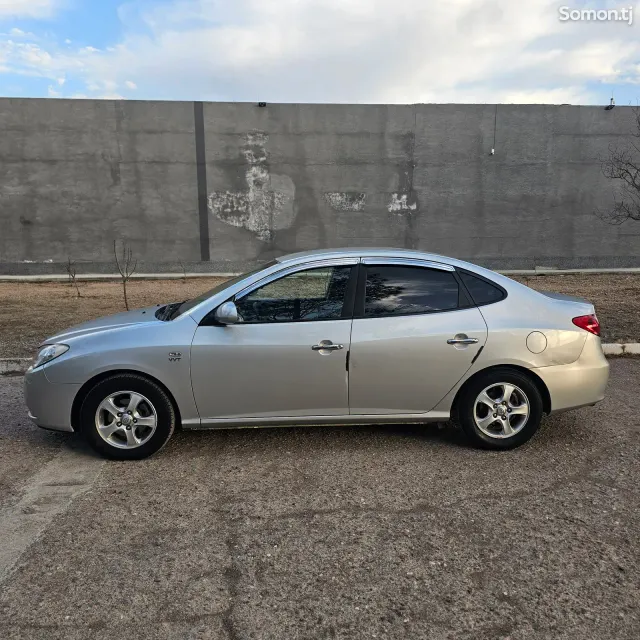 Hyundai Avante 2007 · 1.6 AT