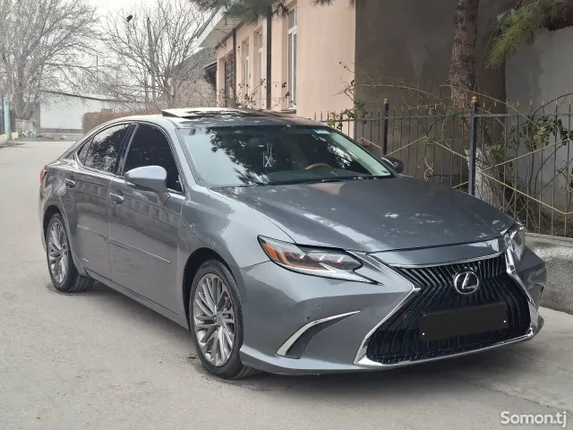 Lexus ES series 2015 · 3.0 AT