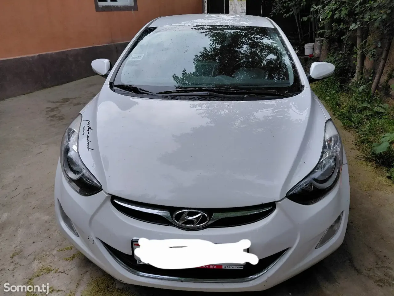 Hyundai Avante 2013 · 1.6 AT