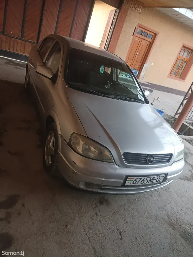 Opel Astra G 1998 · 1.6 AT