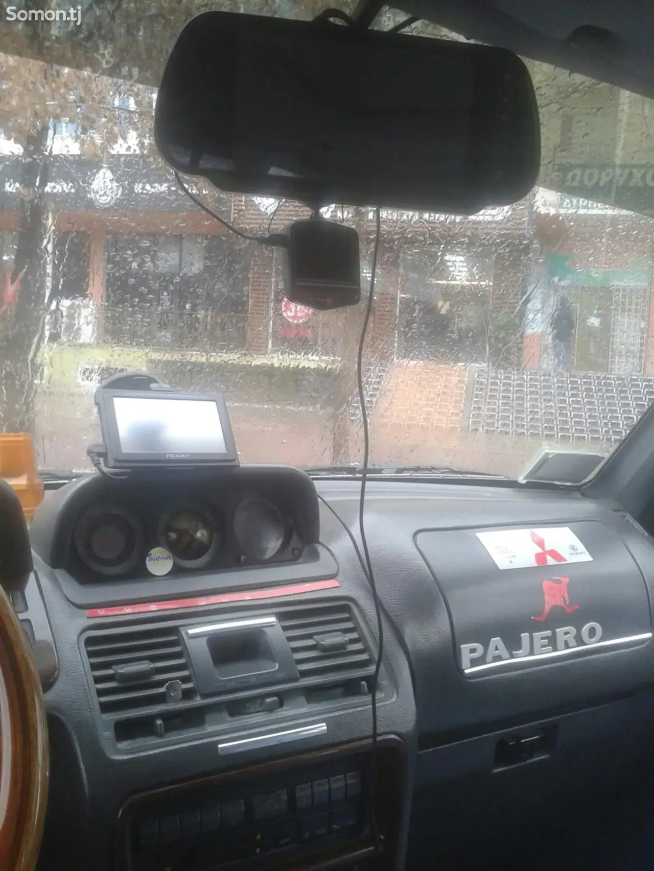 Mitsubishi Pajero 1993 · 3.0 AT