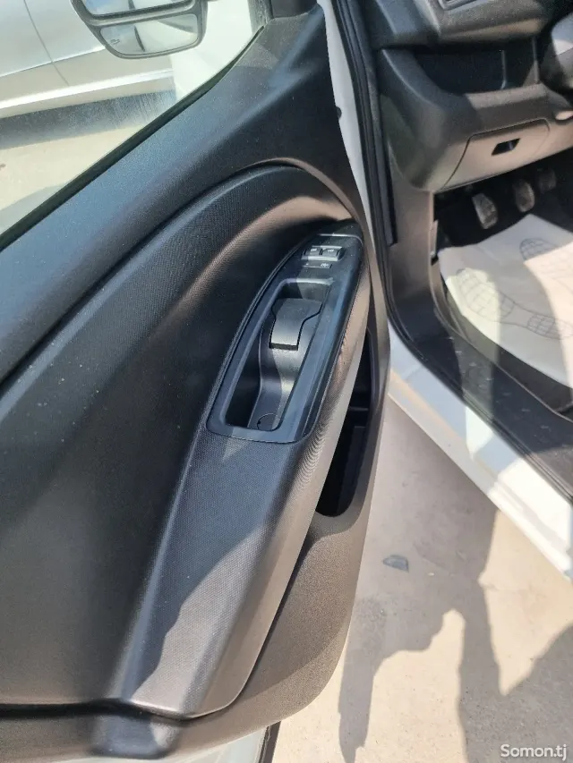 Opel Combo 2017 · 1.4 MT
