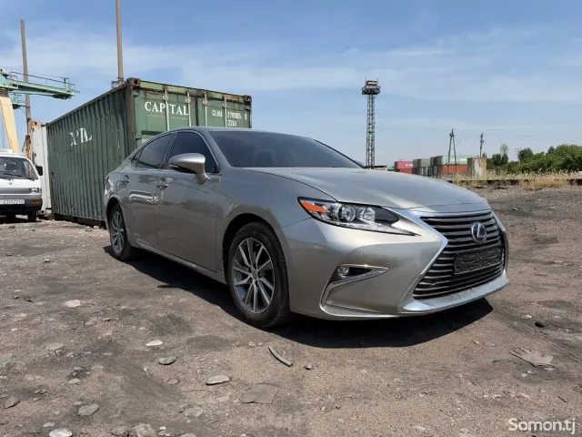 Lexus ES series 2017 · 3.0 AT