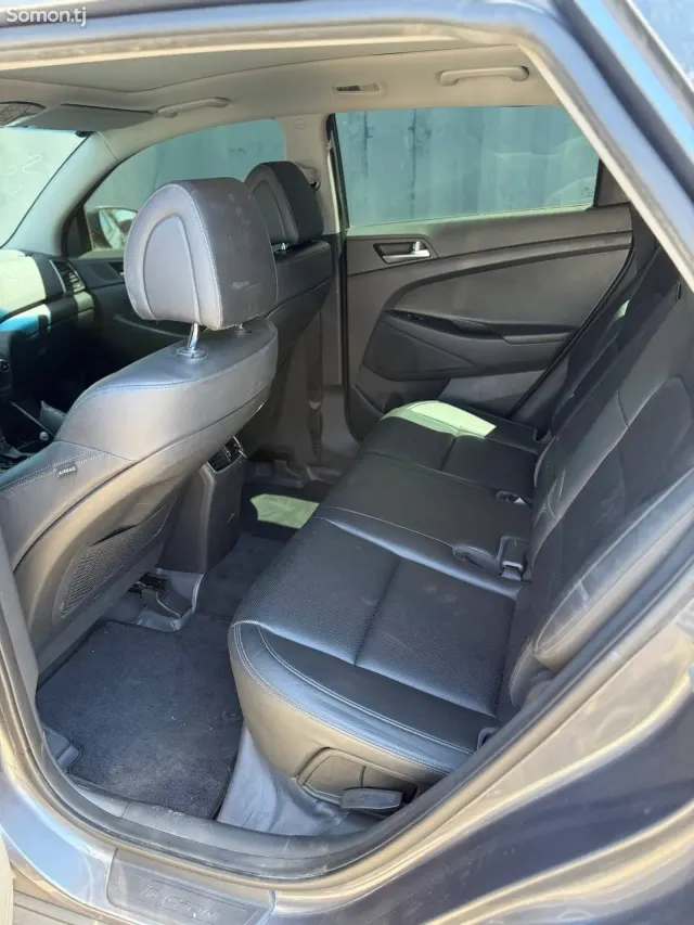 Hyundai Tucson 2015 · 2.0 AT