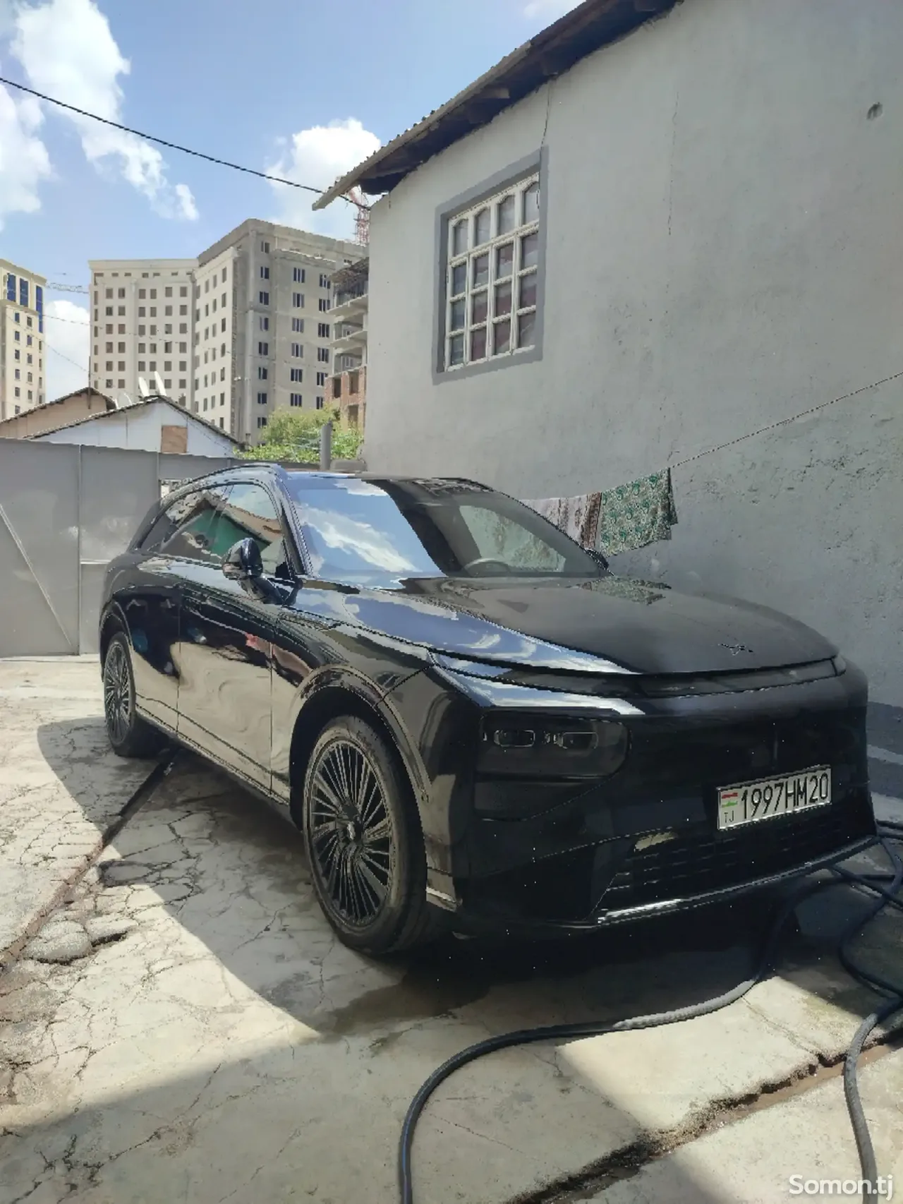 Xpeng G9 2025 · AT