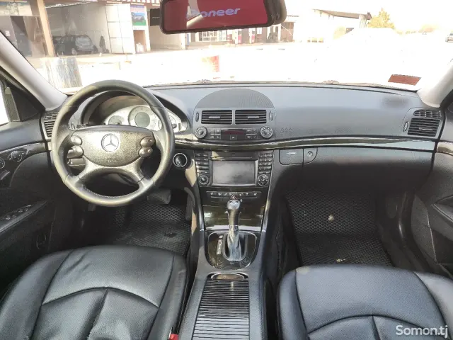 Mercedes-Benz E class 2008 · 3.5 AT