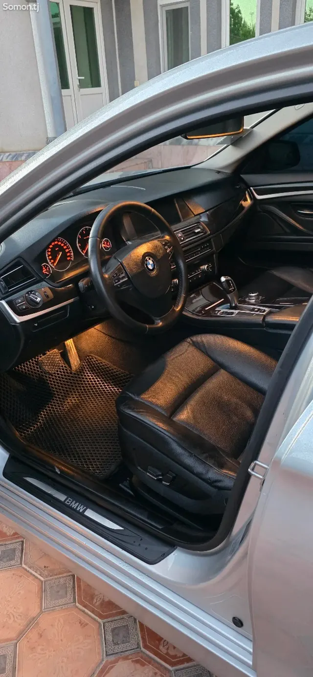 BMW 5 series 2012 · 2.0 AT
