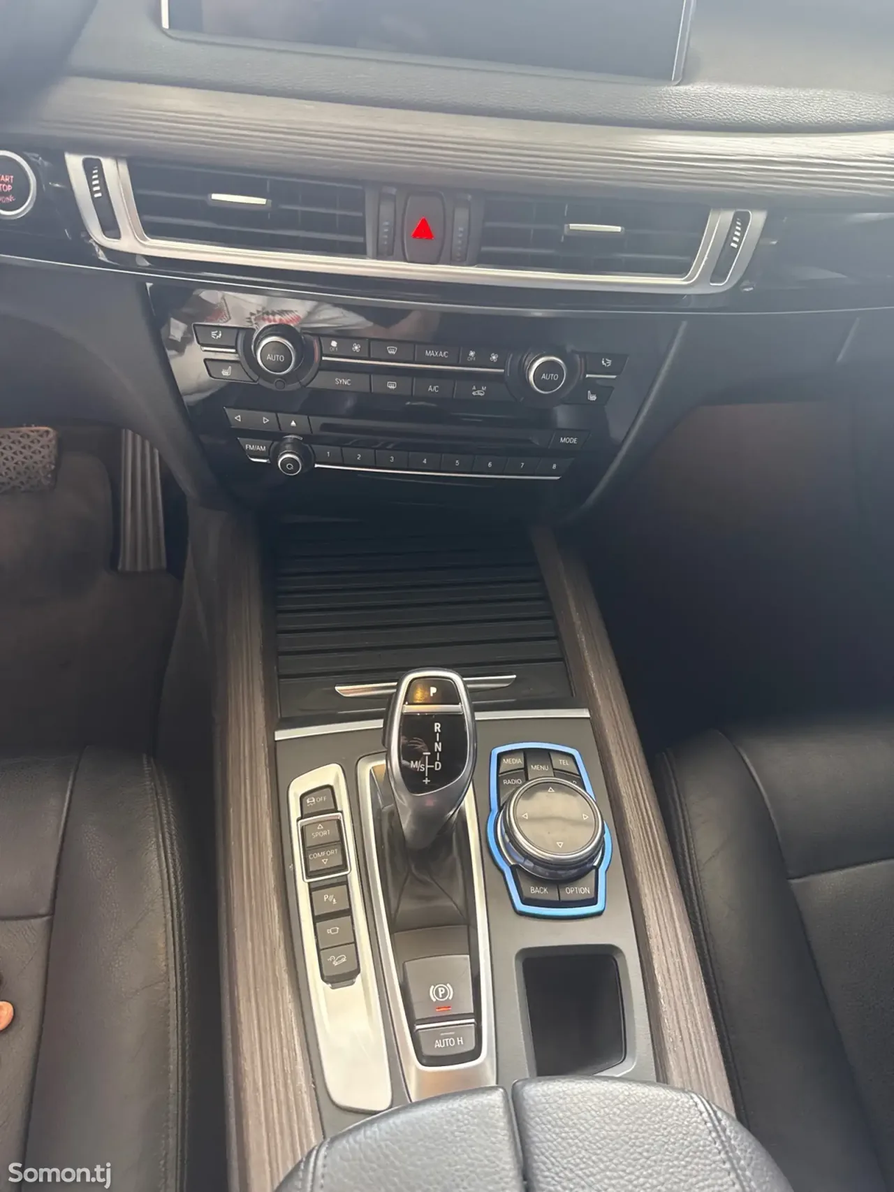 BMW X5 2015 · 3.0 AT