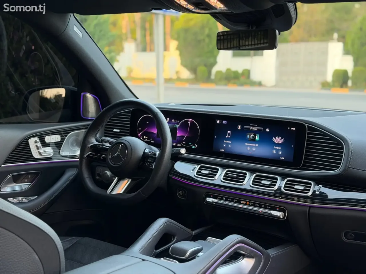 Mercedes-Benz GLS 2025 · 4.5 AT