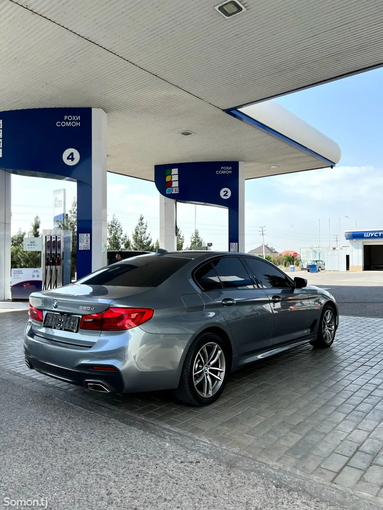 BMW 5 series 2017 · 2.0 AT