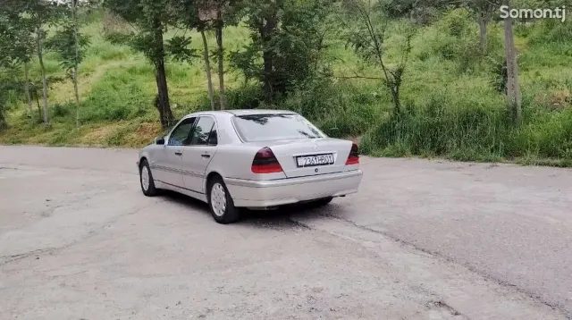Mercedes-Benz C class 1997 · 2.0 AT