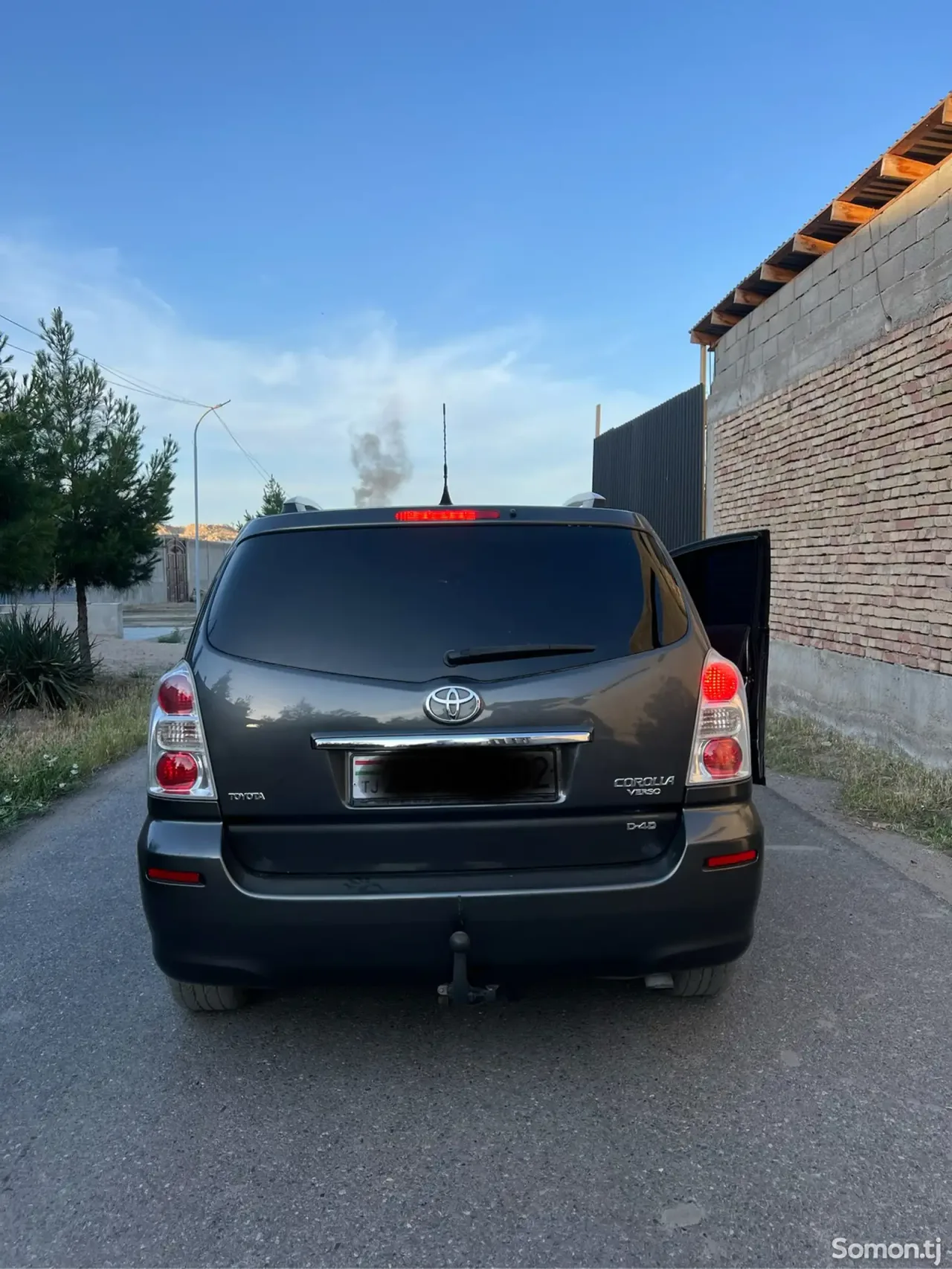 Toyota Verso 2007 · 2.2 MT